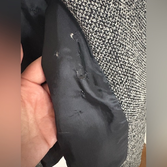 MaxMara Tweed Virgin Wool Blazer | Italian Luxury | Size 6 - Picture 11 of 13